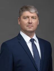 Колесников Сергей Викторович - первый заместитель министра